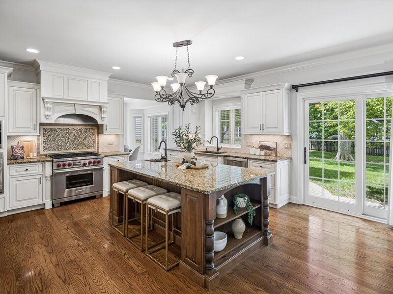 639 N Wright Street Naperville IL 60563