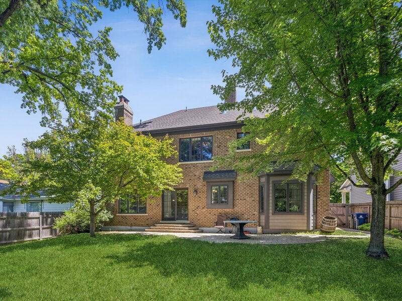 639 N Wright Street Naperville IL 60563