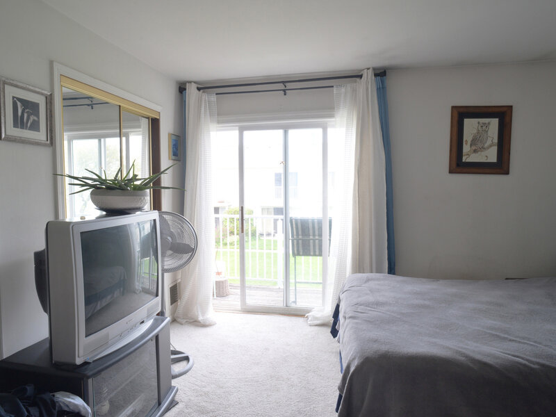 375 Meadow Green Lane Round Lake Beach IL 60073