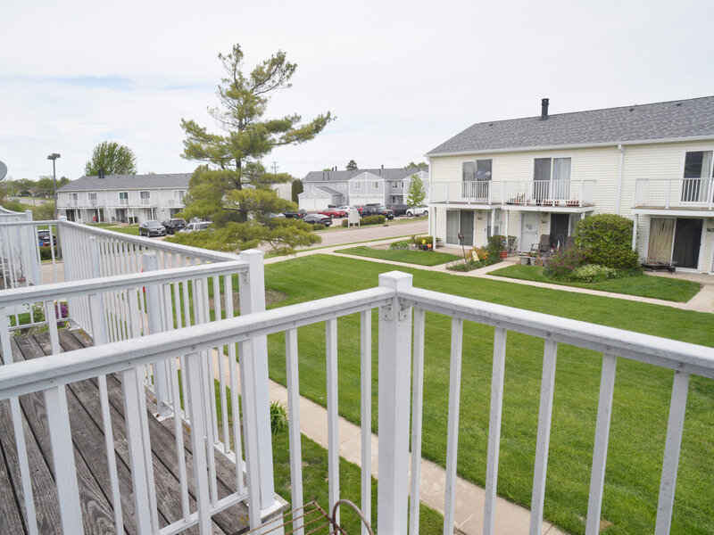 375 Meadow Green Lane Round Lake Beach IL 60073
