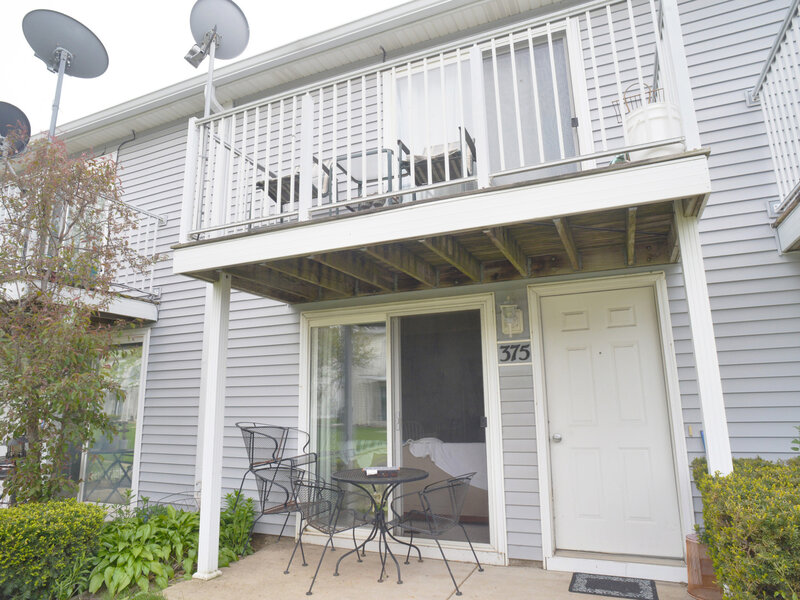 375 Meadow Green Lane Round Lake Beach IL 60073