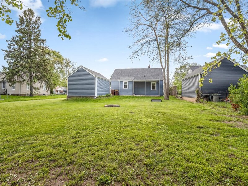 5417 Hollis Avenue Loves Park IL 61111