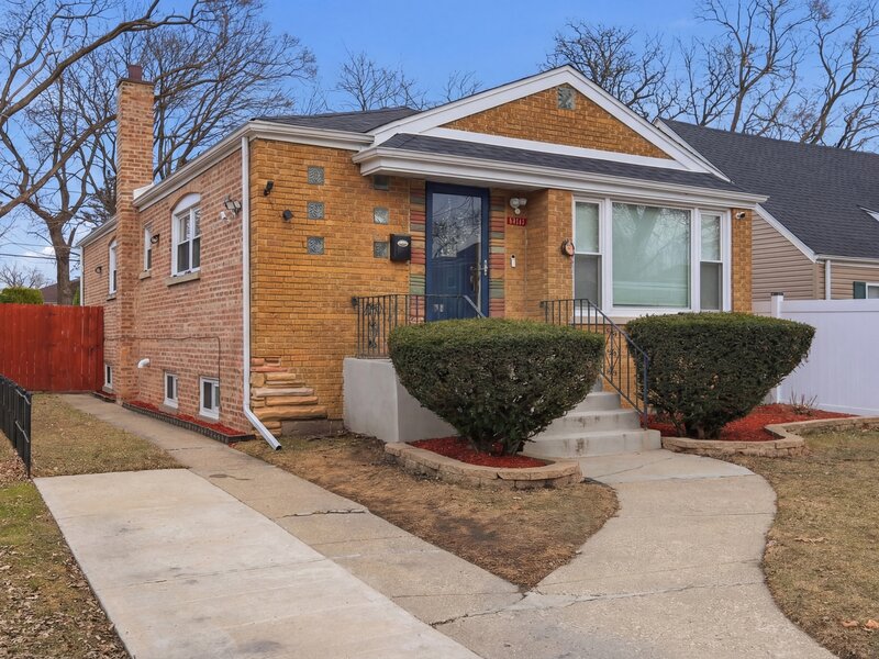 14111 S State Street Riverdale IL 60827