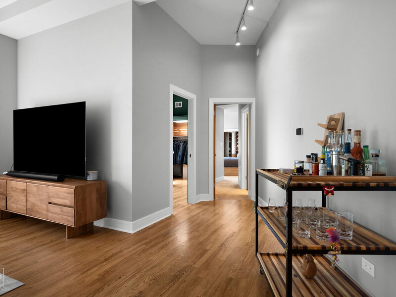 3325 N Lincoln Avenue Chicago IL 60657