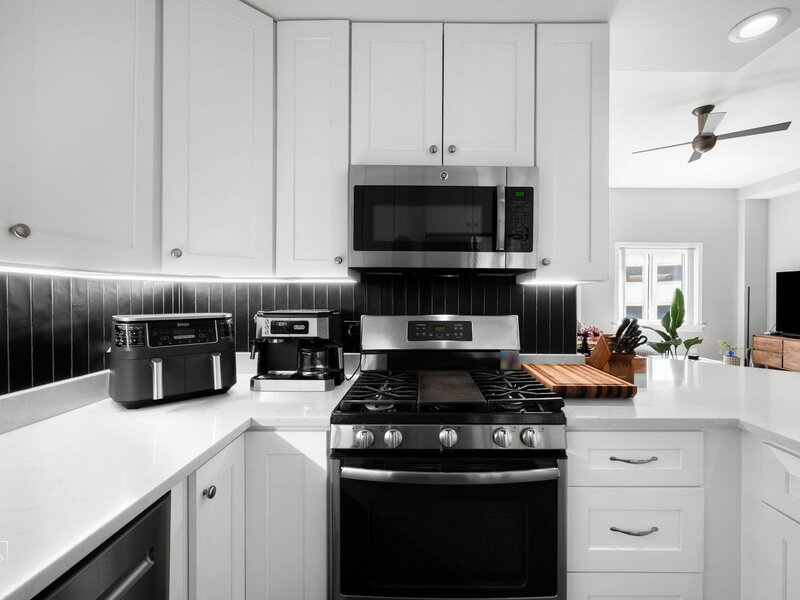 3325 N Lincoln Avenue Chicago IL 60657