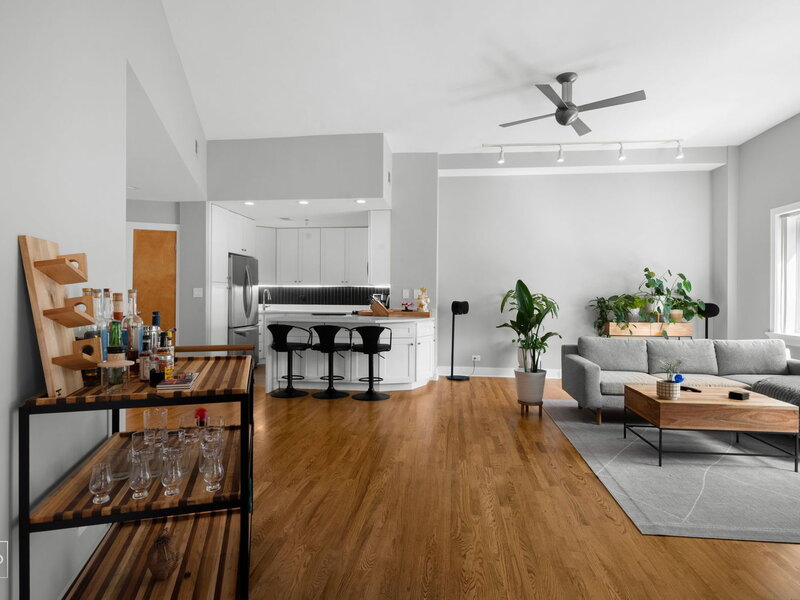 3325 N Lincoln Avenue Chicago IL 60657