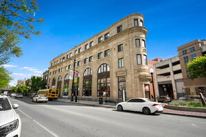 Photo of 3325 N Lincoln Avenue Chicago IL 60657 Unit 302