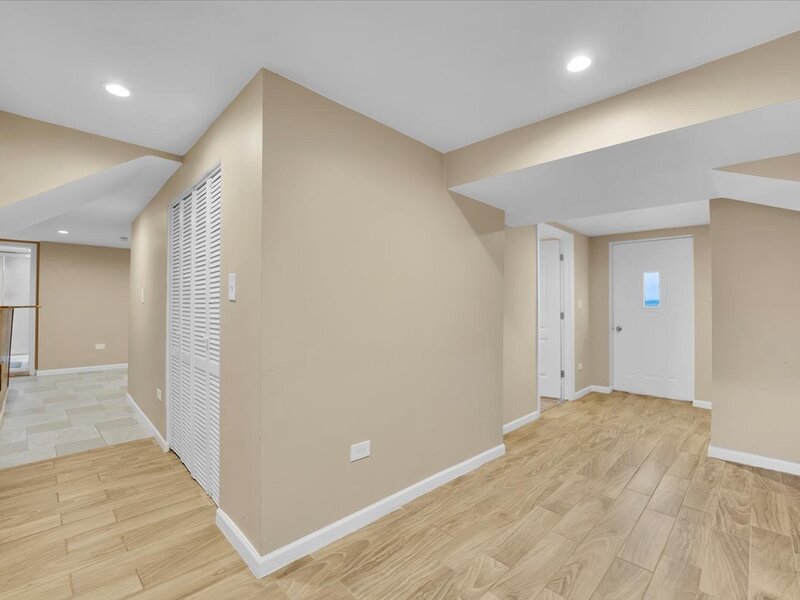 49 N Lake Avenue Fox Lake IL 60020