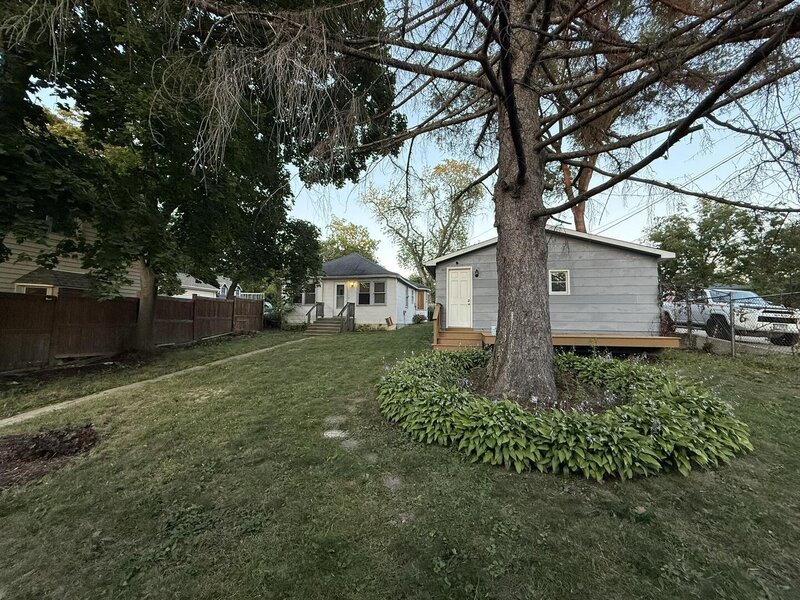 21990 W 6th Street Lake Villa IL 60046