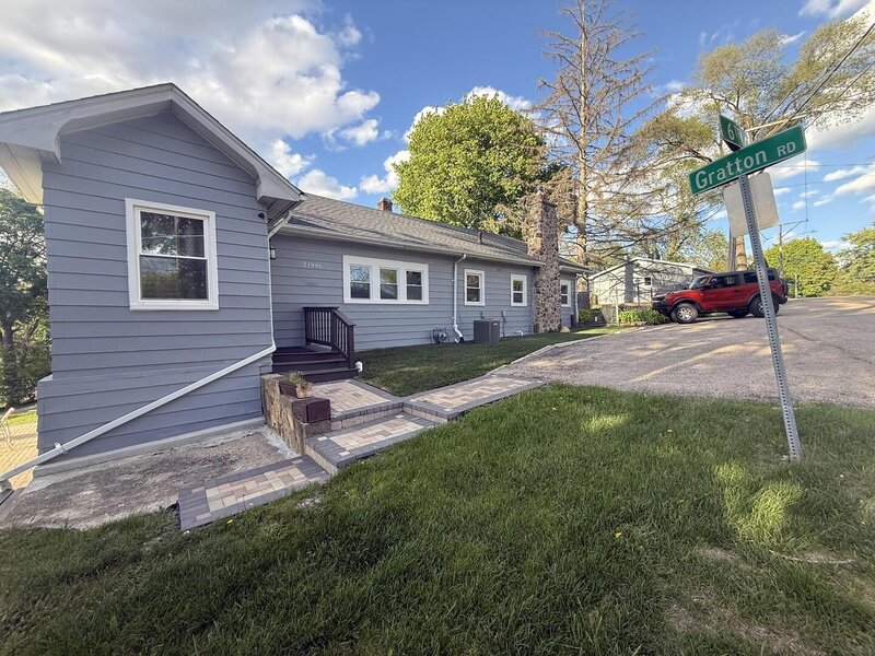 21990 W 6th Street Lake Villa IL 60046