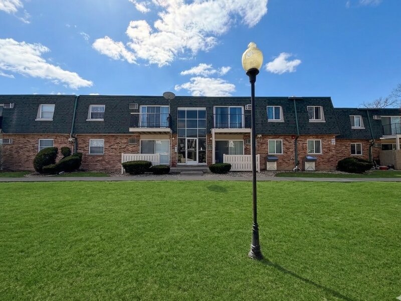 9954 S 84th Terrace Palos Hills IL 60465