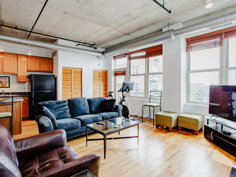 6 S Laflin Street Chicago IL 60607