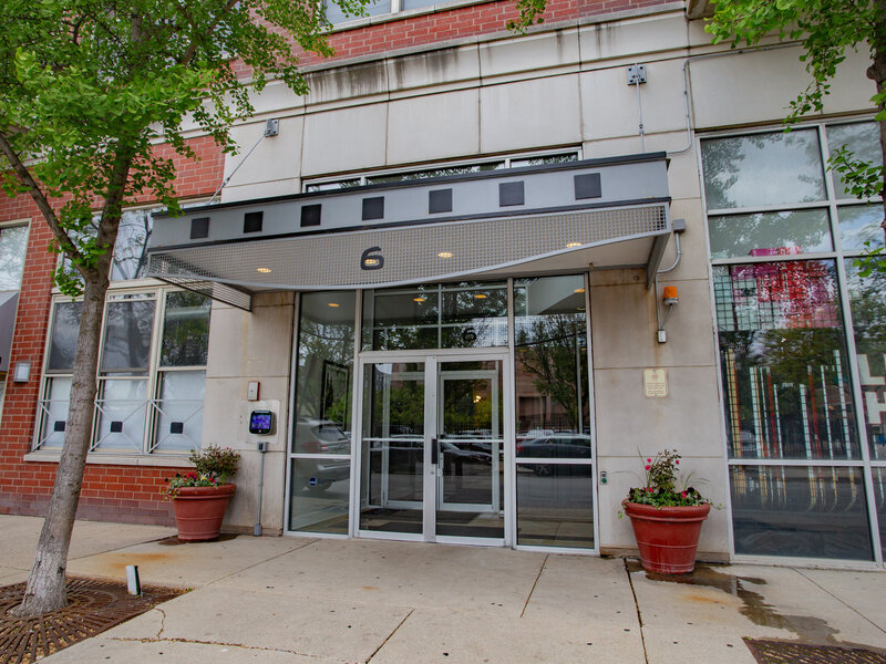 6 S Laflin Street Chicago IL 60607