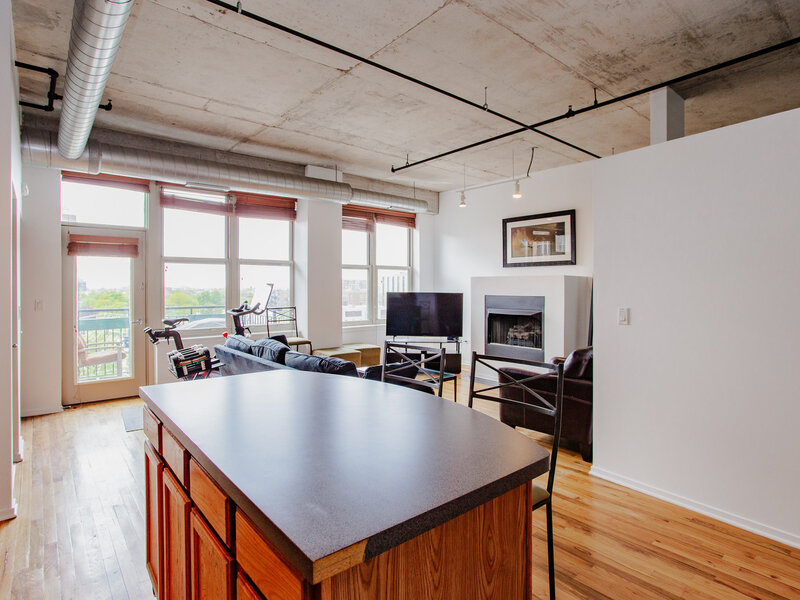 6 S Laflin Street Chicago IL 60607