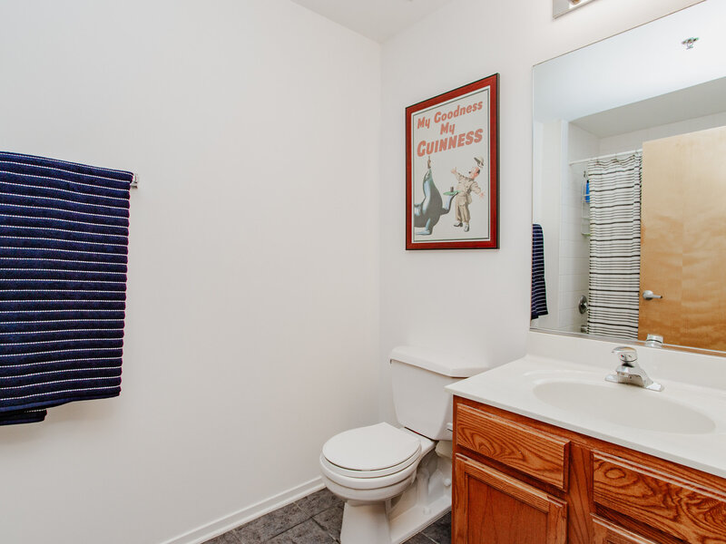 6 S Laflin Street Chicago IL 60607