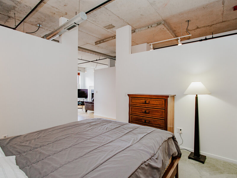 6 S Laflin Street Chicago IL 60607