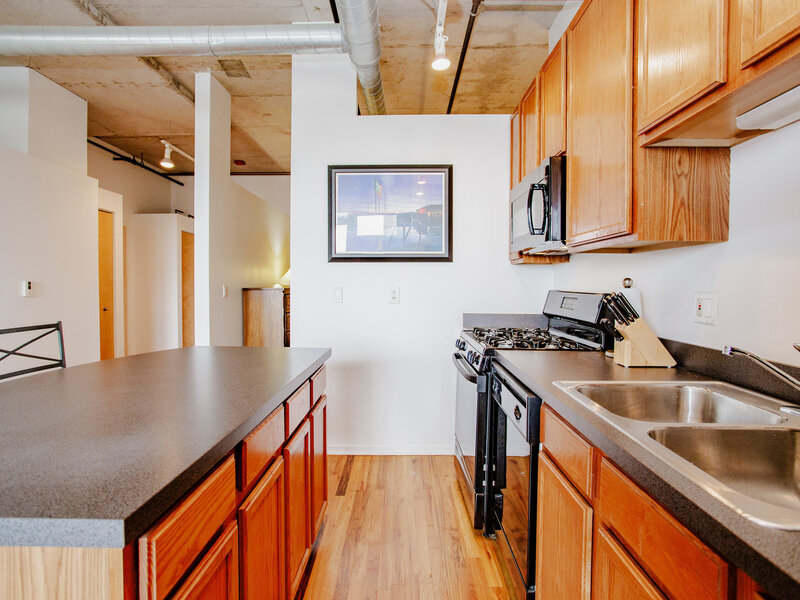 6 S Laflin Street Chicago IL 60607