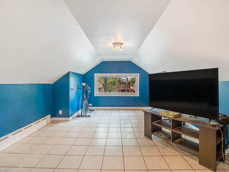 2345 Harvey Avenue Berwyn IL 60402