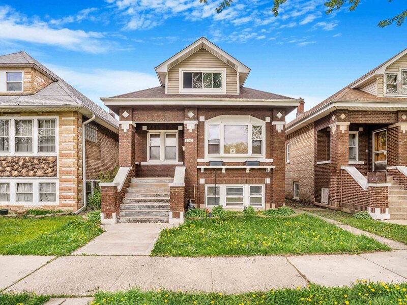 2345 Harvey Avenue Berwyn IL 60402