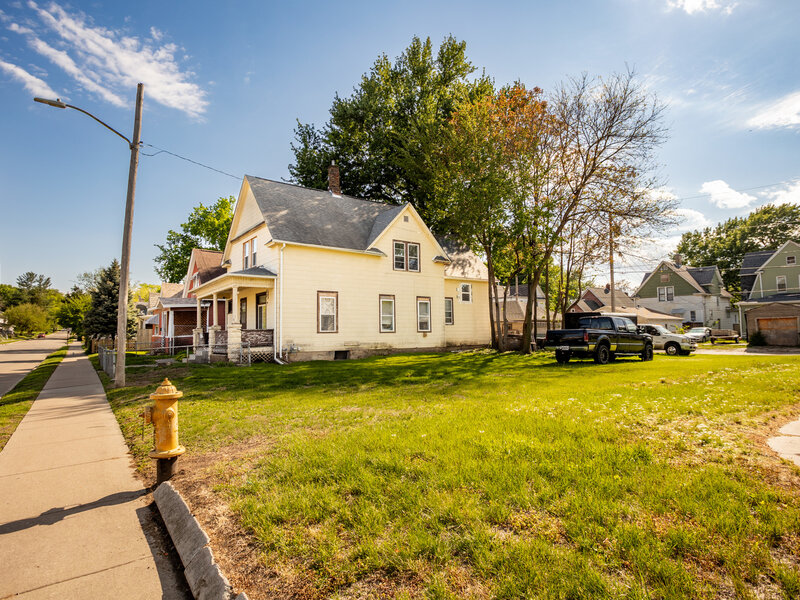 1030 15th Street Rock Island IL 61201
