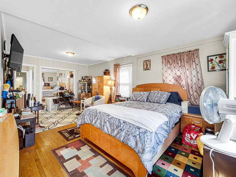 1604 Dobson Street Evanston IL 60202