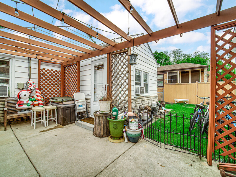 1604 Dobson Street Evanston IL 60202