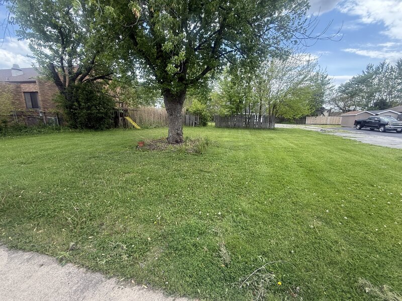 2869 Glenwood Lansing Road Lynwood IL 60411