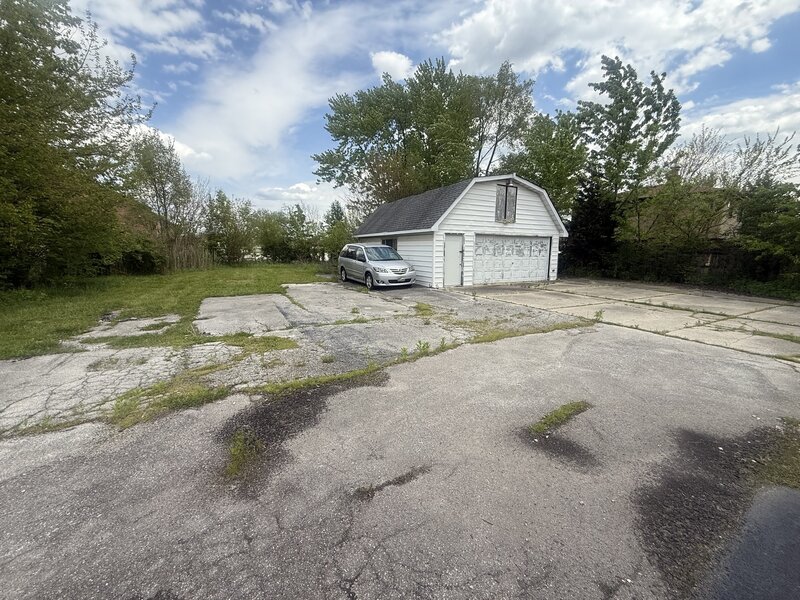 2869 Glenwood Lansing Road Lynwood IL 60411