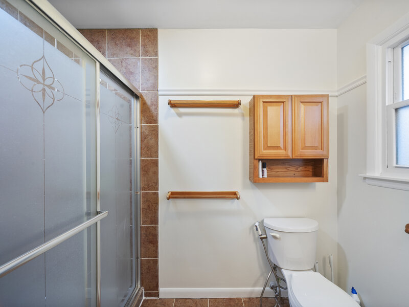 8 Hampton Court Mundelein IL 60060