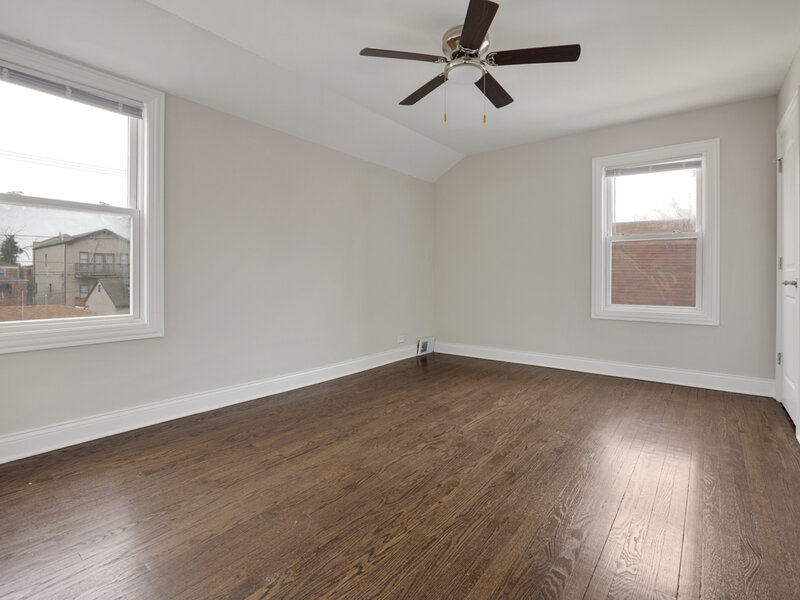 8435 S Cregier Avenue Chicago IL 60617
