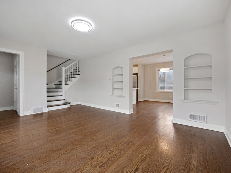 8435 S Cregier Avenue Chicago IL 60617