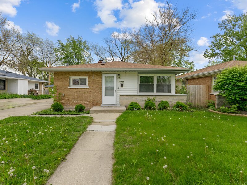 16329 Hermitage Avenue Markham IL 60428