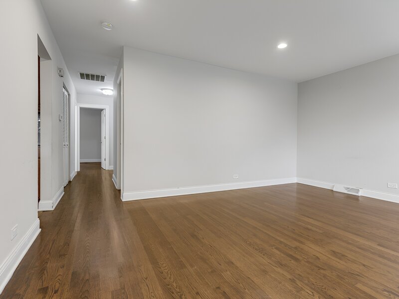 16329 Hermitage Avenue Markham IL 60428