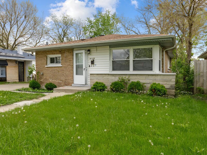 16329 Hermitage Avenue Markham IL 60428