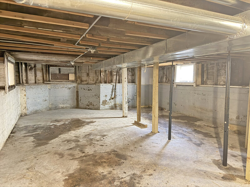 7939 S Escanaba Avenue Chicago IL 60617