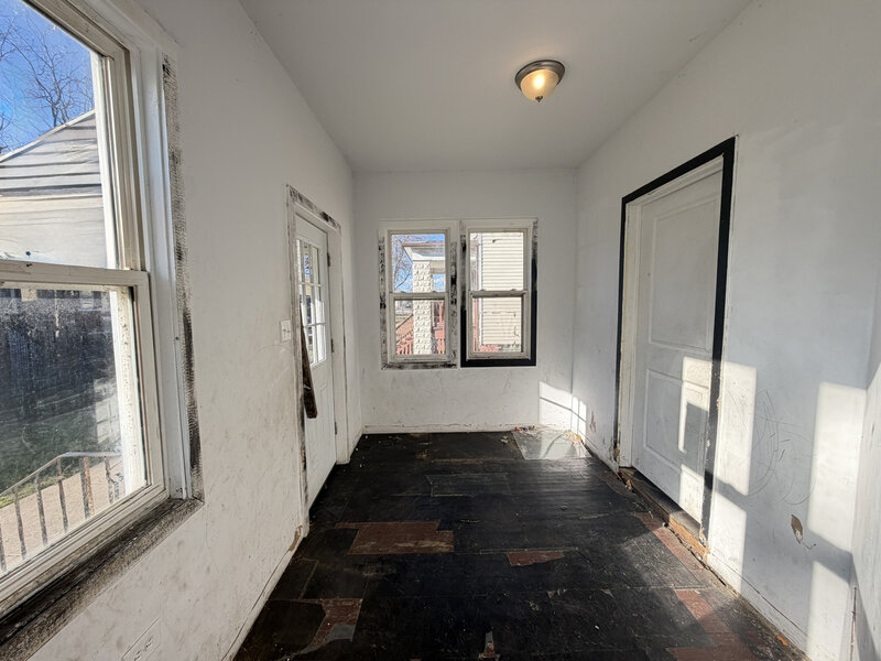 7939 S Escanaba Avenue Chicago IL 60617