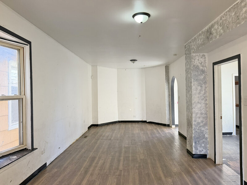 7939 S Escanaba Avenue Chicago IL 60617