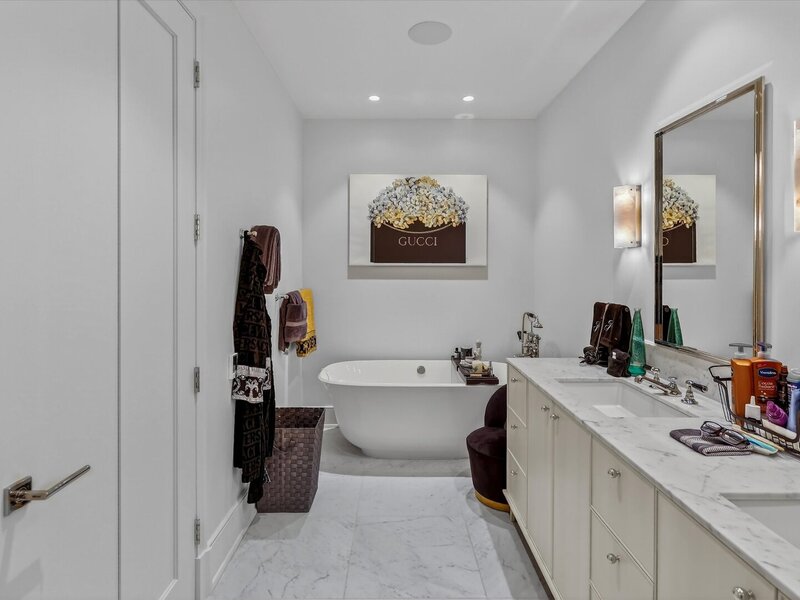 21 N May Street Chicago IL 60607