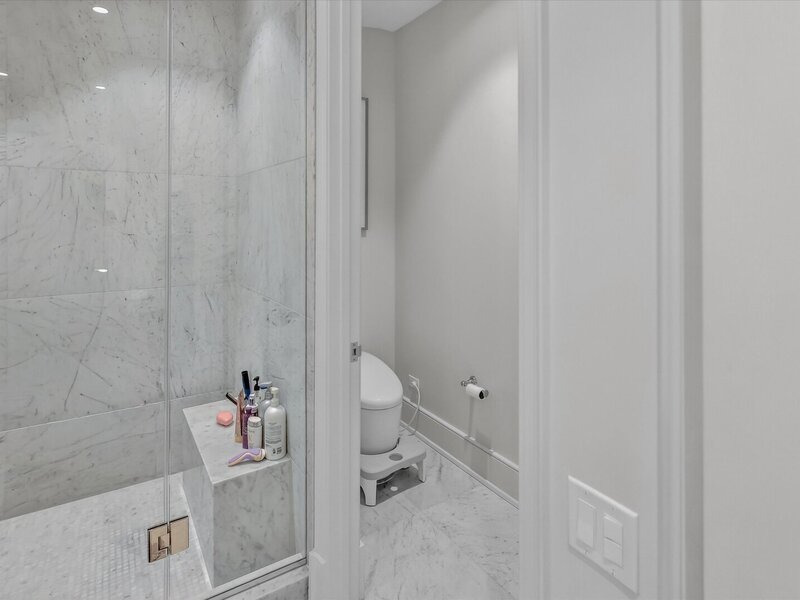 21 N May Street Chicago IL 60607