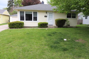 Photo of 2702 Saint James Street Rolling Meadows IL 60008