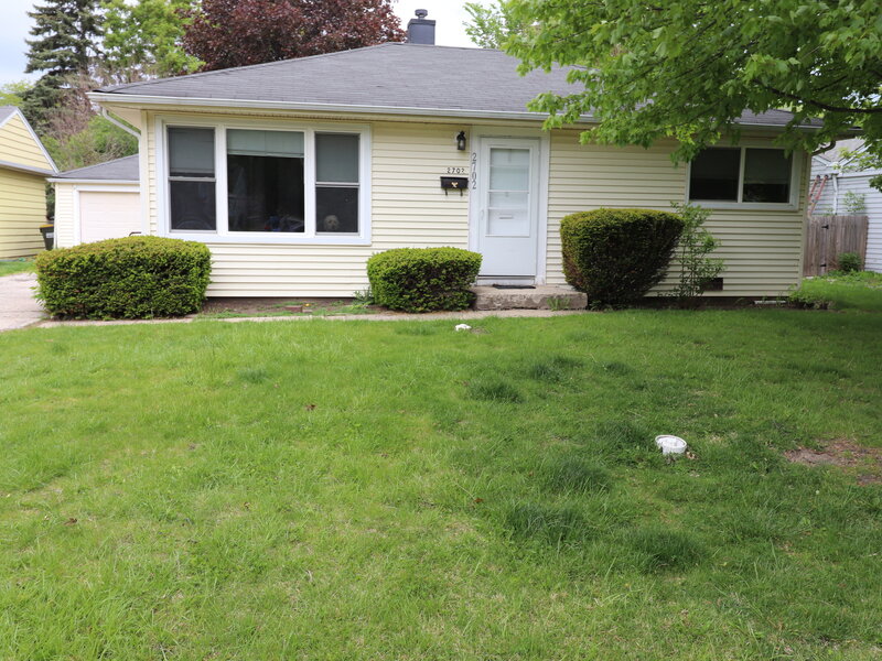 2702 Saint James Street Rolling Meadows IL 60008