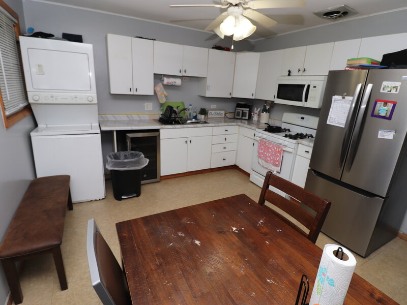 2702 Saint James Street Rolling Meadows IL 60008