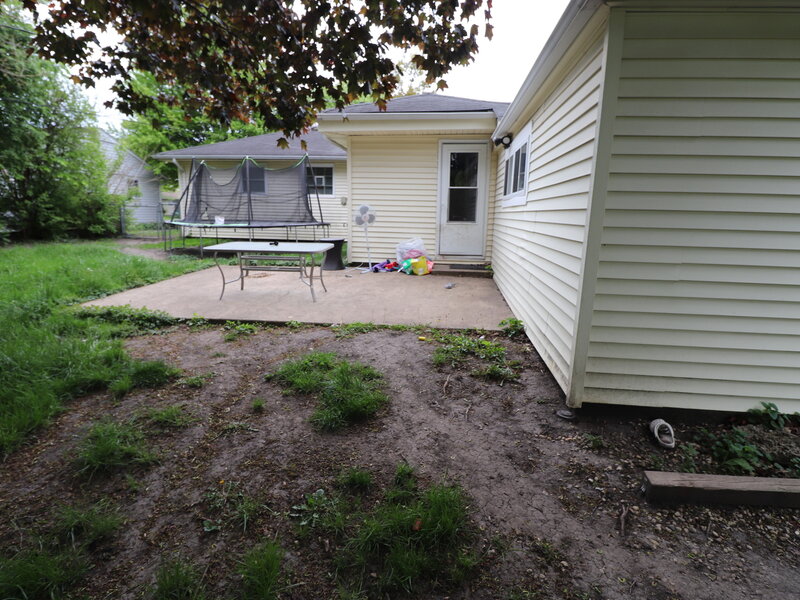 2702 Saint James Street Rolling Meadows IL 60008