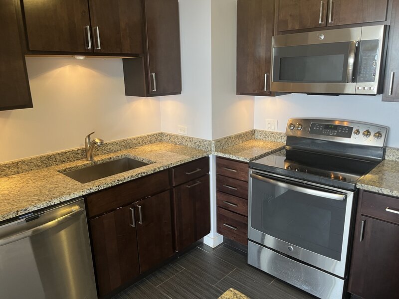 4343 N Clarendon Avenue Chicago IL 60613