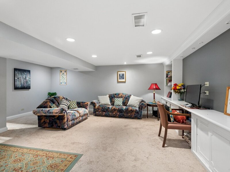 706 N Western Avenue Park Ridge IL 60068