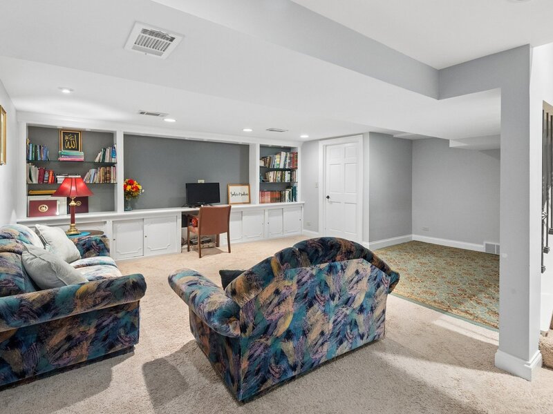 706 N Western Avenue Park Ridge IL 60068