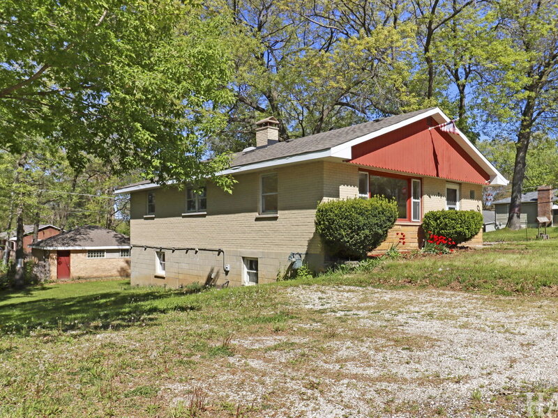 26 Woodland Avenue Fox Lake IL 60020