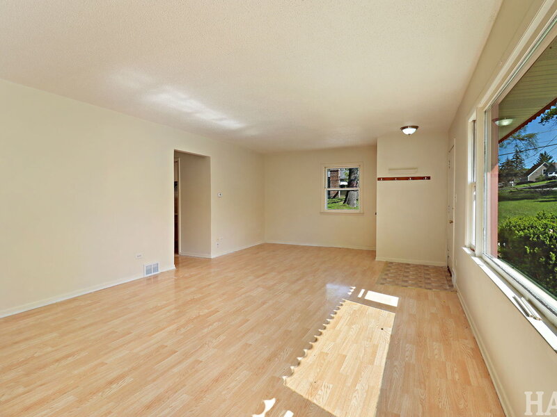 26 Woodland Avenue Fox Lake IL 60020
