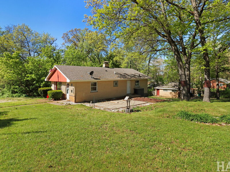 26 Woodland Avenue Fox Lake IL 60020