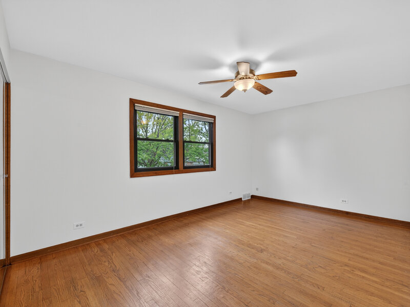 1717 N Burning Bush Lane Mount Prospect IL 60056